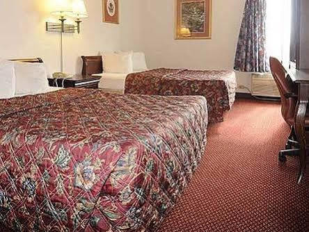 Kings By Oyo I-57 Hotel *